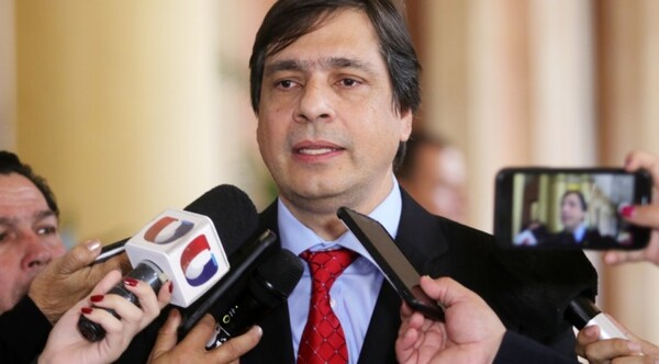 Diario HOY | Piden a Marito rajar al titular del IPS tras amputación equivocada a paciente