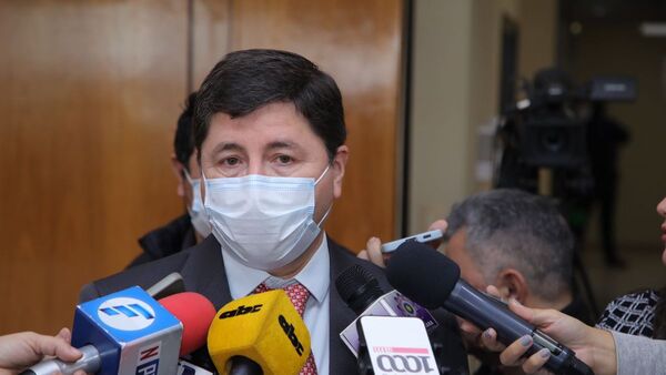 Titular del BNF evade hablar sobre Tabesa por secreto bancario