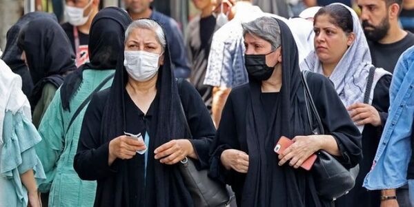 Las mujeres desafían al régimen teocrático de Irán