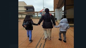 Absuelven a madre querellada por denunciar que su hija sufría acoso escolar | Noticias Paraguay