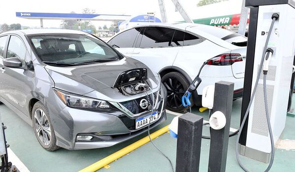 Ley de electromovilidad: Abdo vetó totalmente incentivos al uso del transporte eléctrico - Política - ABC Color