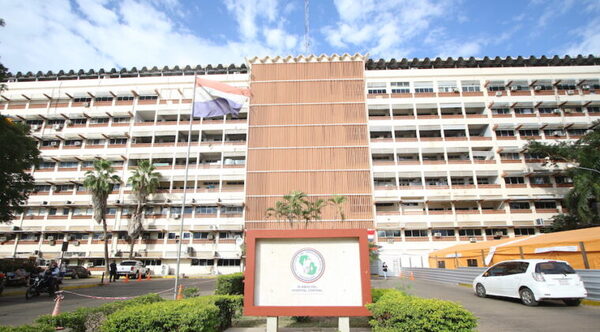 Paciente sufre infección en pierna que no debía ser amputada