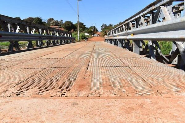 “Juancho” Acosta: La Municipalidad no colaboró ni un guarani para la construcción del puente del Kokué Pyahú