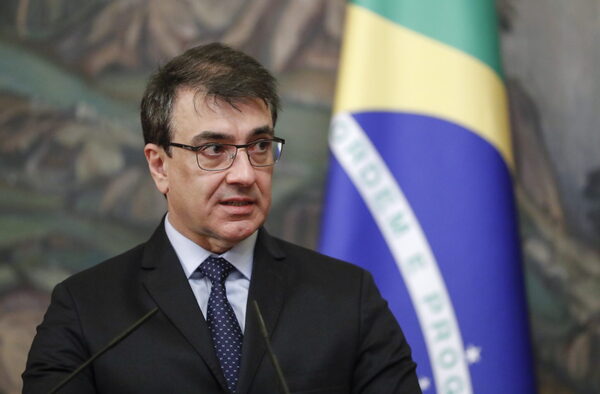 Brasil dice que espera comprar a Rusia todo el diésel que pueda - MarketData