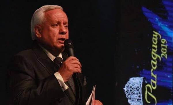 Crónica / Ñandereja Guillermo Rolón, organizador de Miss Paraguay