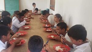 Merienda escolar llega a más de 4.000 estudiantes en Alto Paraguay