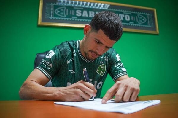 Crónica / "Chapa" Martínez fue presentado en el Sarmiento curepa