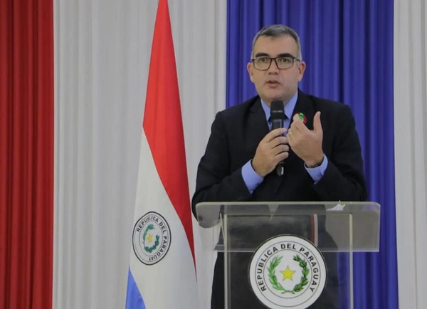 Ministro de Educación: “Reafirmamos nuestro compromiso de ser pro vida, pro familia”