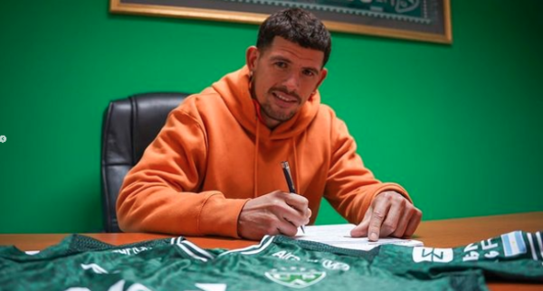 Así se presentó "Chapa" Martínez en su nuevo equipo - Paraguaype.com