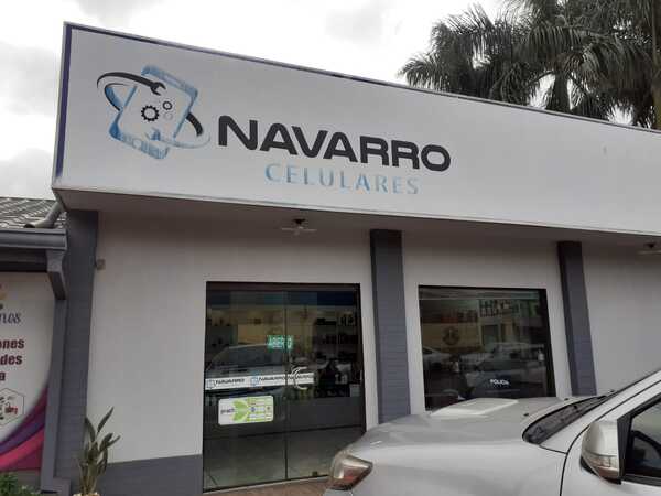 Hurtan celulares de alta gama y dinero de local comercial - Noticde.com