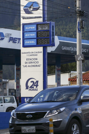 Nuevo récord de la gasolina Súper en Ecuador al pasar los 5 dólares por galón - MarketData