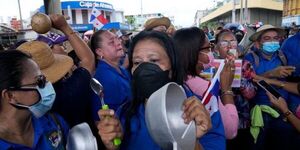 Las protestas siguen en Panamá pese al congelamiento del precio de la gasolina