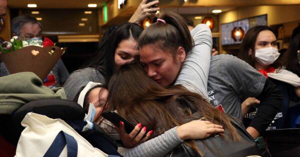 La Nación / Retornan orgullosos de Taiwán jóvenes compatriotas