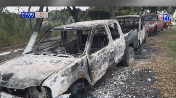 Incendian vehículos de la Municipalidad de Carmelo Peralta, Alto Paraná | Noticias Paraguay