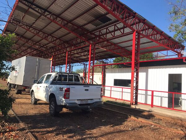 Nuevos equipos informáticos para el puesto de control Migratorio de la estación de Tren