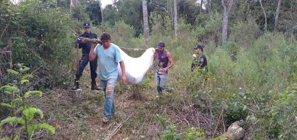 Fue de cacería, cayó en su propia trampa y murió | 1000 Noticias