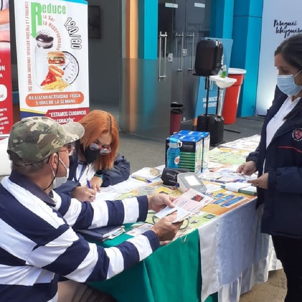 Diario HOY | Controles y vacunación: disponibles en el stand de Salud en la Expo