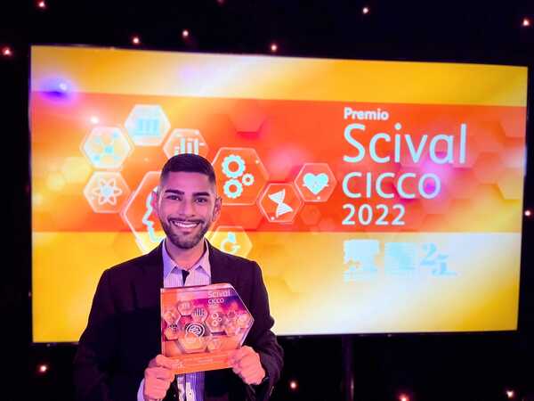 Diario HOY | Destacado profesional es premiado por su gran producción científica