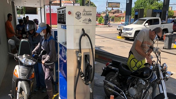 Habilitan plataforma para denuncias en caso de carga irregular de combustible | Noticias Paraguay