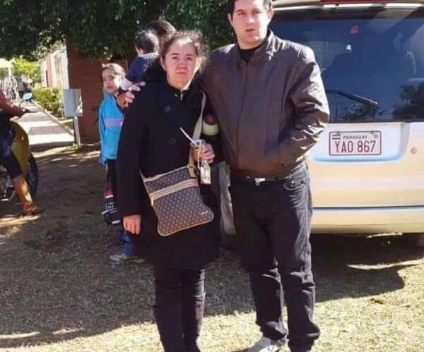 Descartan ataque cardíaco tras examen forense a mujer golpeada por sus hijas