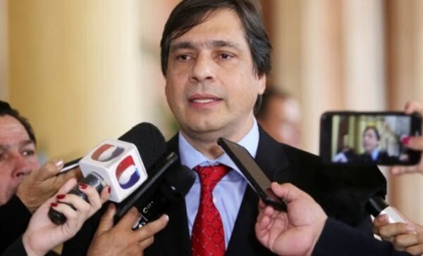 Revelan identidades de médicos que amputaron pierna “equivocada” - Noticiero Paraguay