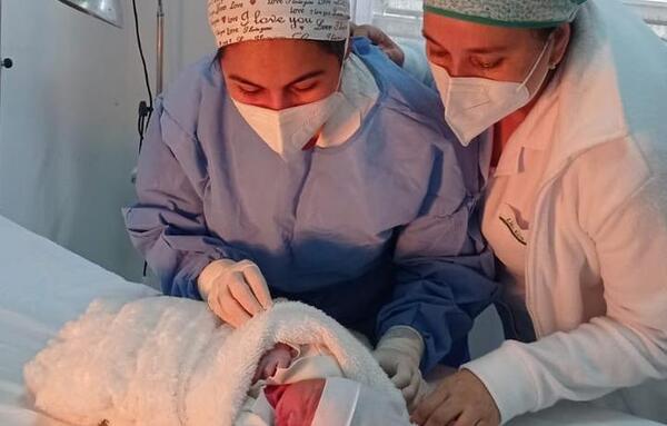 ¡Sorpresivo primer parto en Hospital Ingavi!