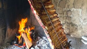 Fiscalía indaga festejo de cumpleaños con asado, producto de abigeato
