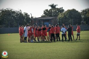 Casi un equipo: Resistencia presentó a todos sus refuerzos para el Clausura