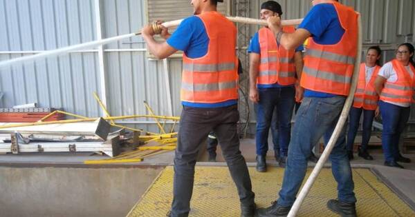 La Nación / Aprendió primeros auxilios en casos de incendio en su trabajo y salvó la vida de un hombre