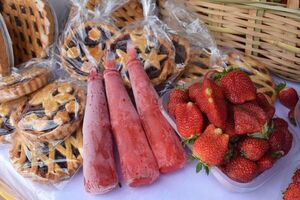 Areguá te espera con deliciosas frutillas, artesanía  y feria de emprendedores este fin de semana  - Viajes - ABC Color