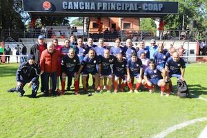 Torneo relámpago: Despachantes le dan duro al balón - Polideportivo - ABC Color