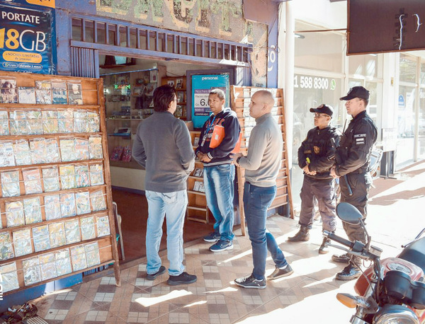 Comercios sin patentes son clausurados por la Comuna - La Clave