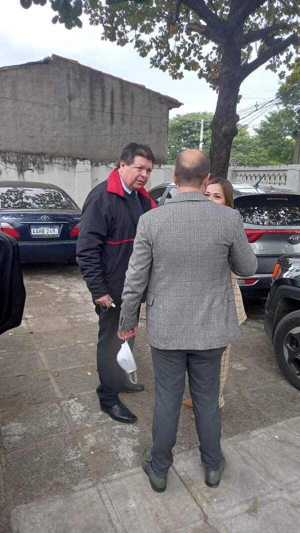 Fiscal imputó a las dos mujeres acusadas de matar a golpes a su madre por homicidio doloso