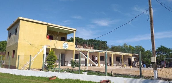 Educación solicitó la suspensión del remate del predio de una escuela en Carapeguá