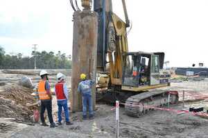 Intensifican perforación en zona de obras del Puente de la Bioceánica - .::Agencia IP::.