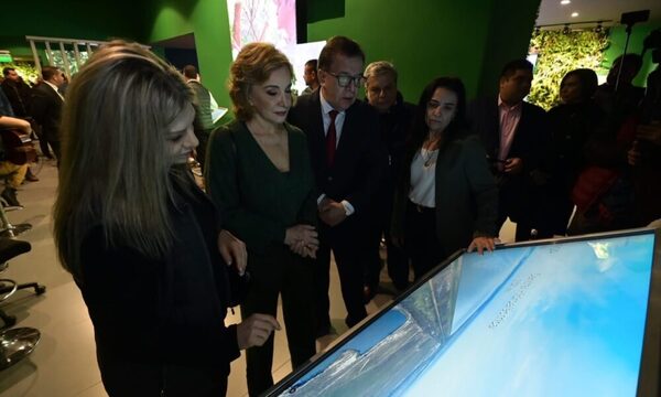 Quedó oficialmente inaugurado el stand de Yacyretá en la Expo 2022