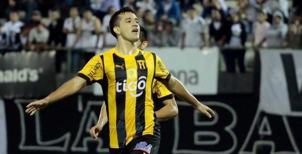 Guaraní cerró con Néstor Camacho hasta el 2023