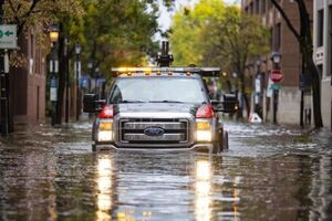 Hallan sanas a 44 personas tras tormenta que causó inundaciones en Virginia - Mundo - ABC Color