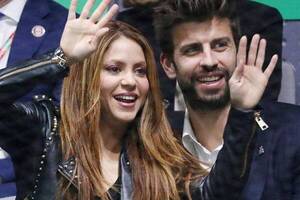 Crónica / [VIDEO] Pillan a Piqué escuchando una de las canciones más melancólicas de Shakira
