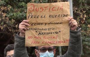 Exigen destitución del presidente del IPS tras supuesta mala praxis