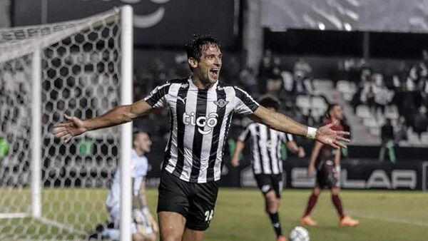 Roque Santa Cruz: "No creo que me retire en Olimpia"