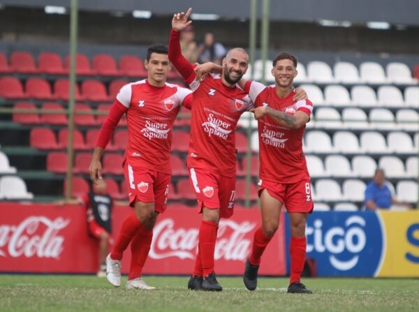 Fernando de la Mora avanzó a la tercera fase - APF