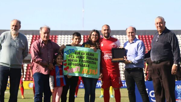 Teto Cristaldo se despidió del fútbol