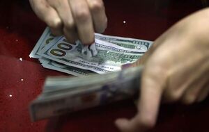 Dólar supera al euro: en qué afecta la caída de la moneda europea a Paraguay - Economía - ABC Color