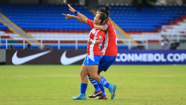 Paraguay gana y se acerca a semis