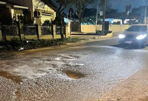 Ciclista se rompió las costillas y clavícula por culpa de un bache de Nenecho - Nacionales - ABC Color