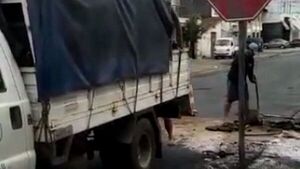Municipalidad y Essap se enfrentan, ya que aguatera rompe asfalto nuevo en Asunción
