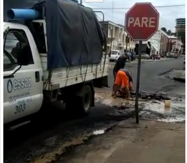 ¡Parece una joda pero no lo es!: Essap rompe novísimo asfaltado sobre la calle Lillo