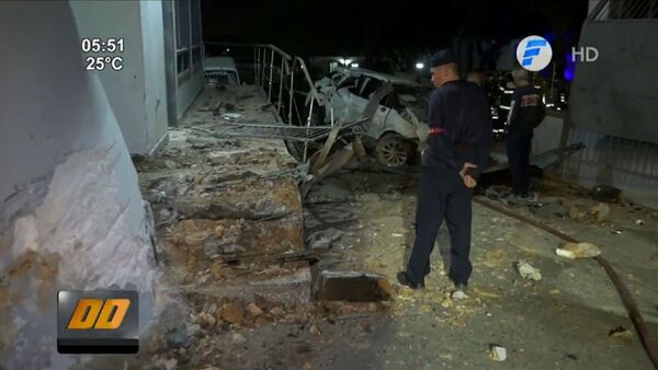 Joven muere tras violento choque contra sede de la Armada
