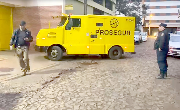 A balazos, guardias de Prosegur frustran millonario asalto a transportador de caudales - La Clave